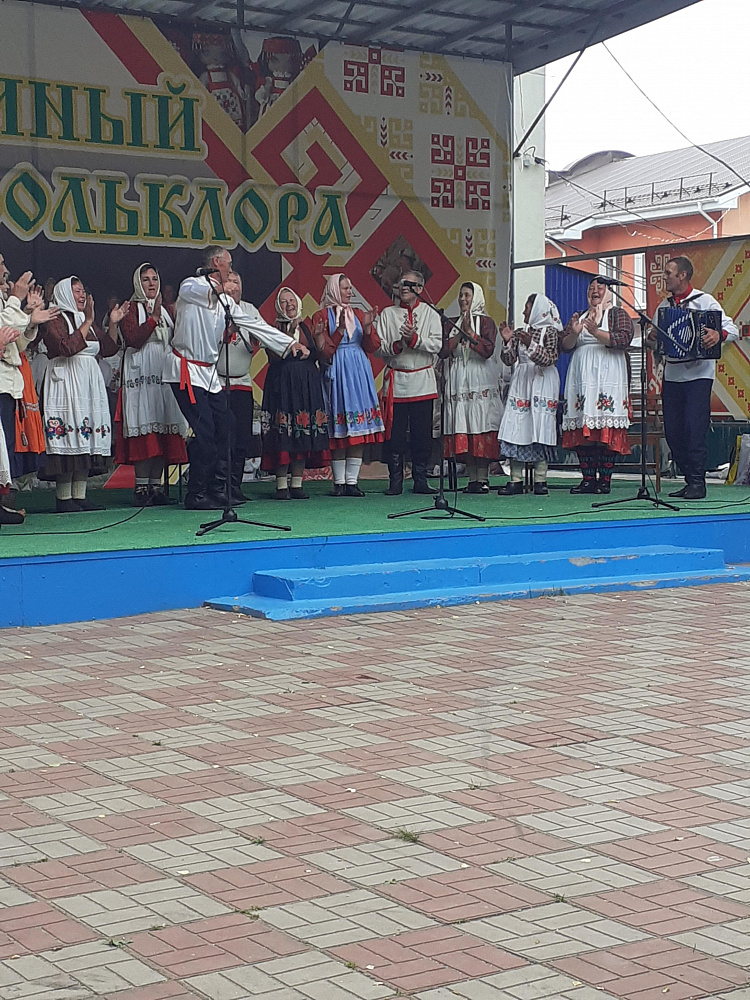 ЦЕНТР НАРОДНОГО ТВОРЧЕСТВА | В Комсомольском районе состоялся фестиваль обрядов и традиций «Несĕлсен сăвапĕ» (Связь поколений)